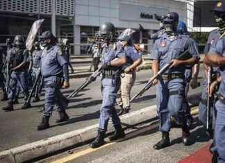 Rescue of 26 Hostages in South Africa, 15 of Them Were Naked rescue-of-26-hostages-in-south-africa-15-of-them-were-naked